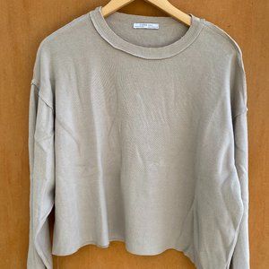 Long Sleeve Raw Hem Knit Crop Sweater